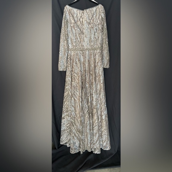 Mac Duggal 79261 NWOT SEQUIN LONG SLEEVE BATEAU A LINE GOWN - Picture 5 of 6